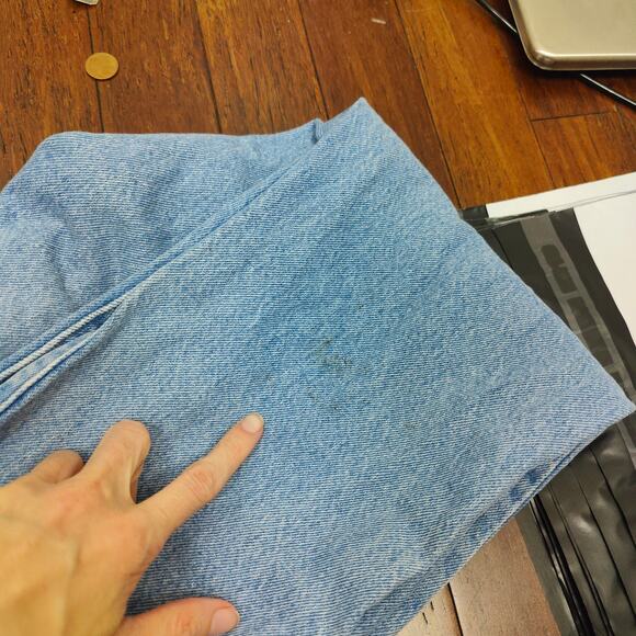 Levis 501 Jeans Womens 27 Ojai Ring Straight Leg Button Fly Knee‎ Rips - Picture 6 of 10